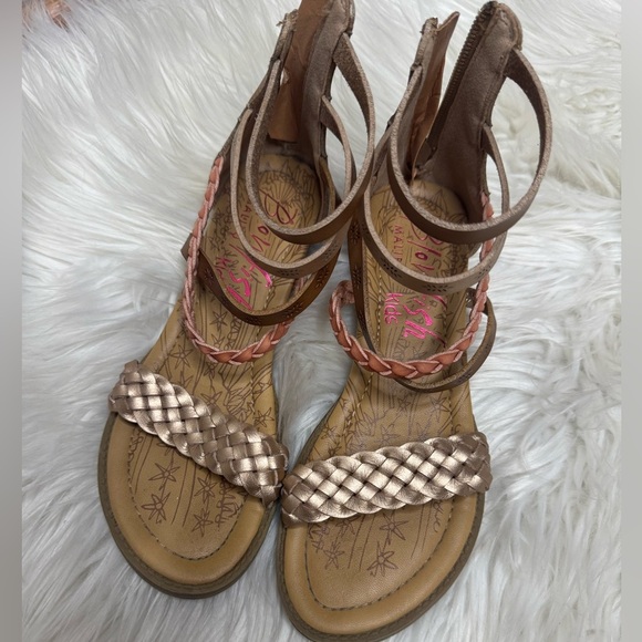 Stylish Braided Sandals in Tan and Pink - Picture 1 of 12